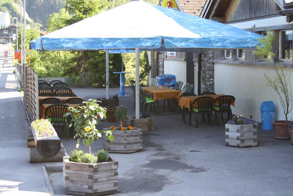 Sporti Grusch Hostel Exterior photo
