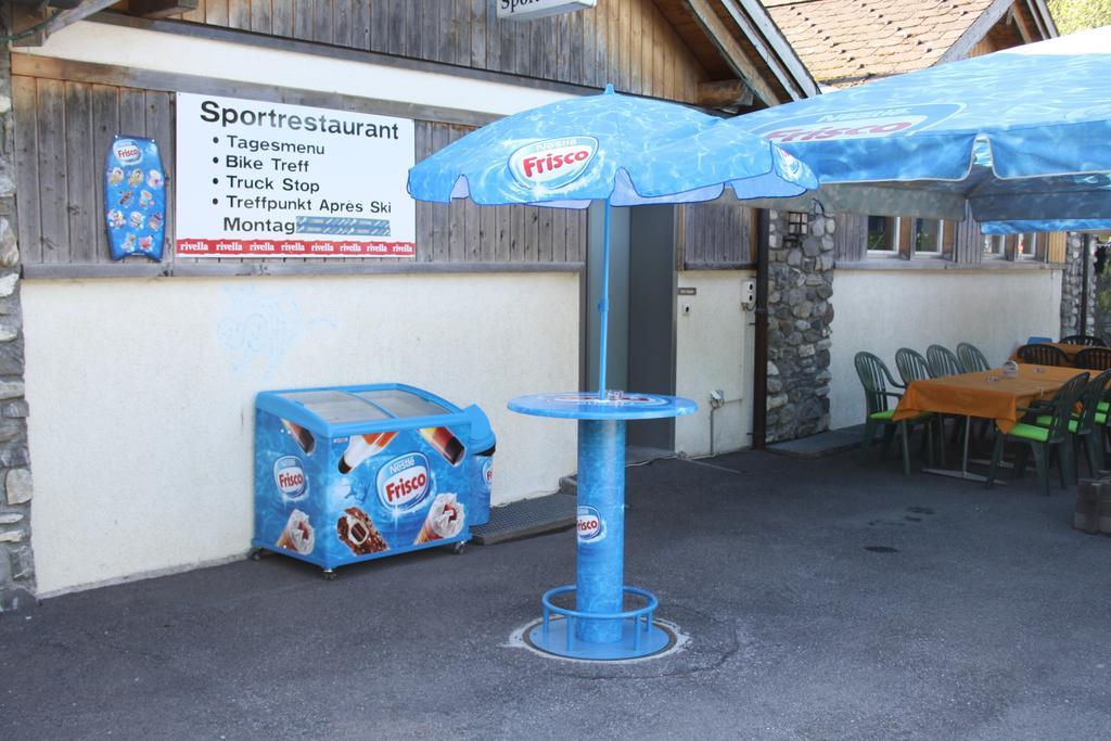 Sporti Grusch Hostel Exterior photo